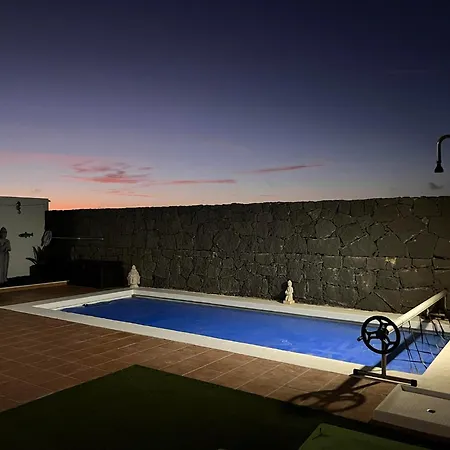 Casa Panadero's, 3 Bed With Heated Pool فيلة